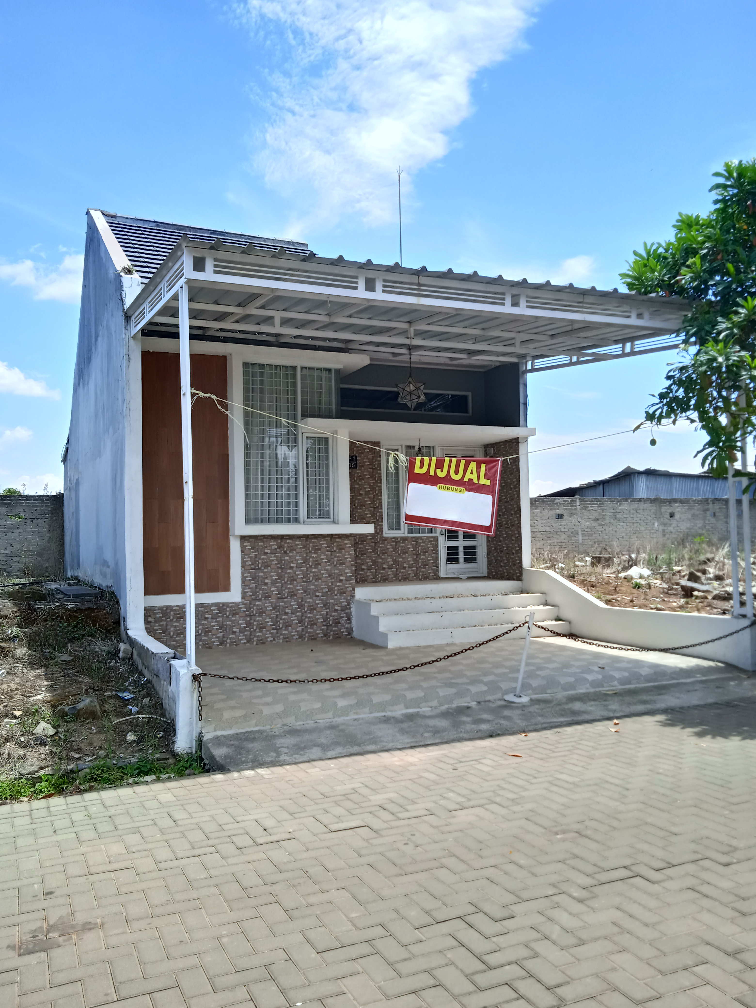 rumah secondary gland property
