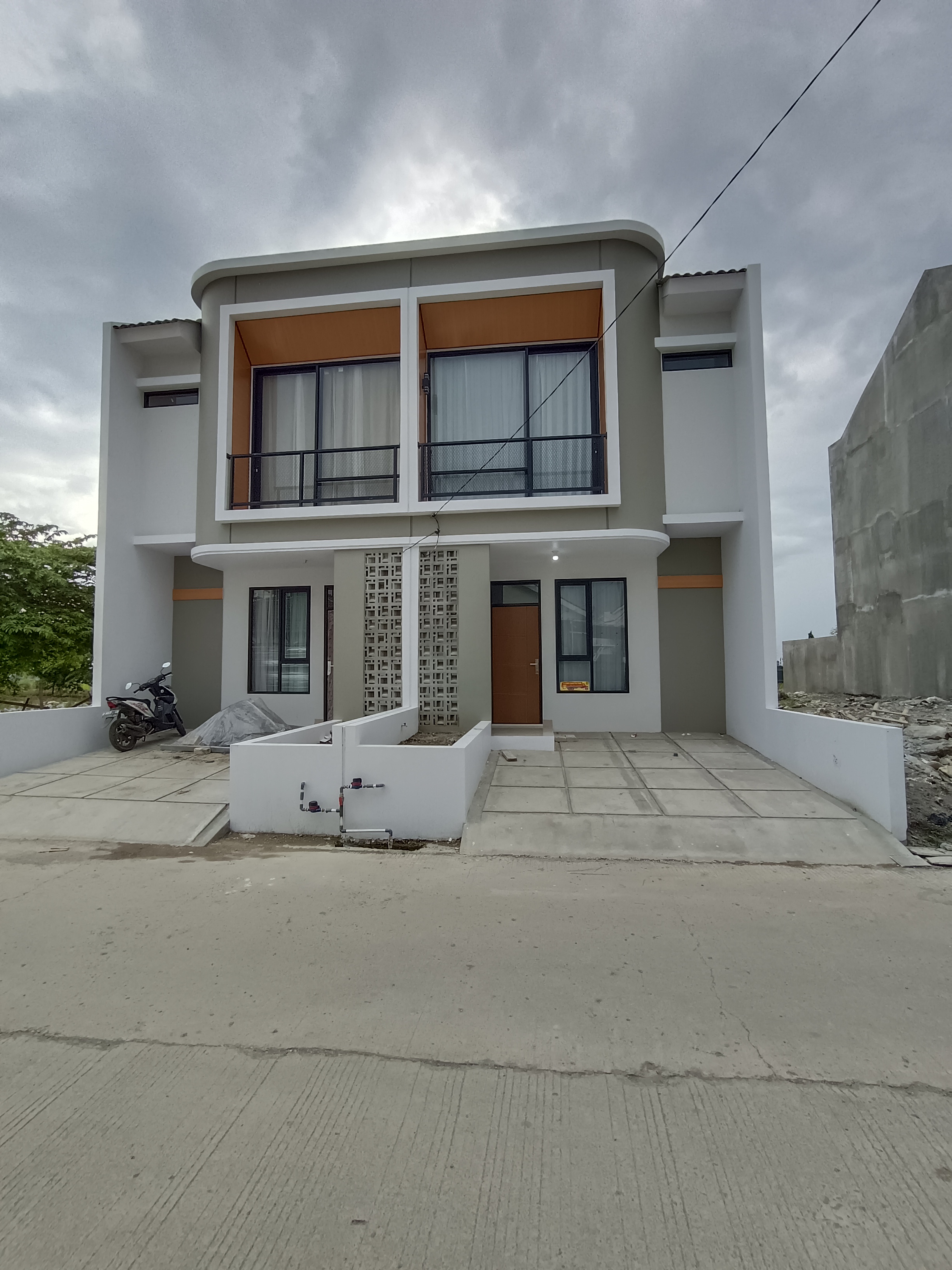 rumah primary gland property
