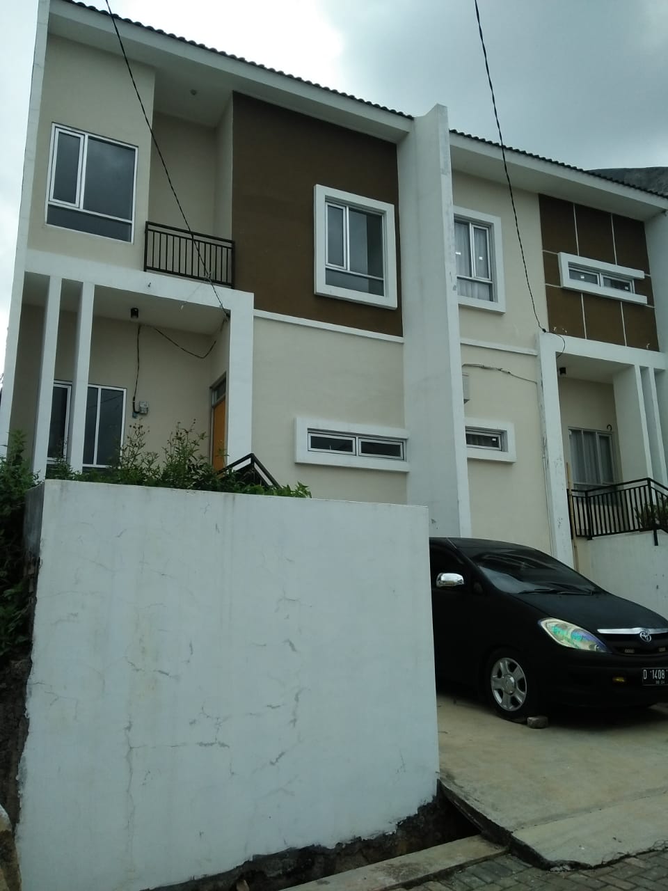 rumah secondary gland property