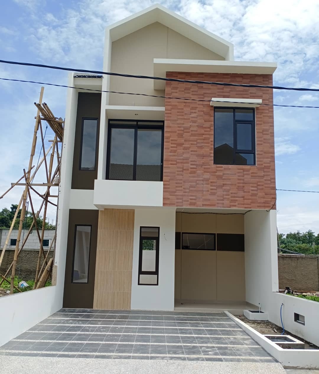 rumah primary gland property